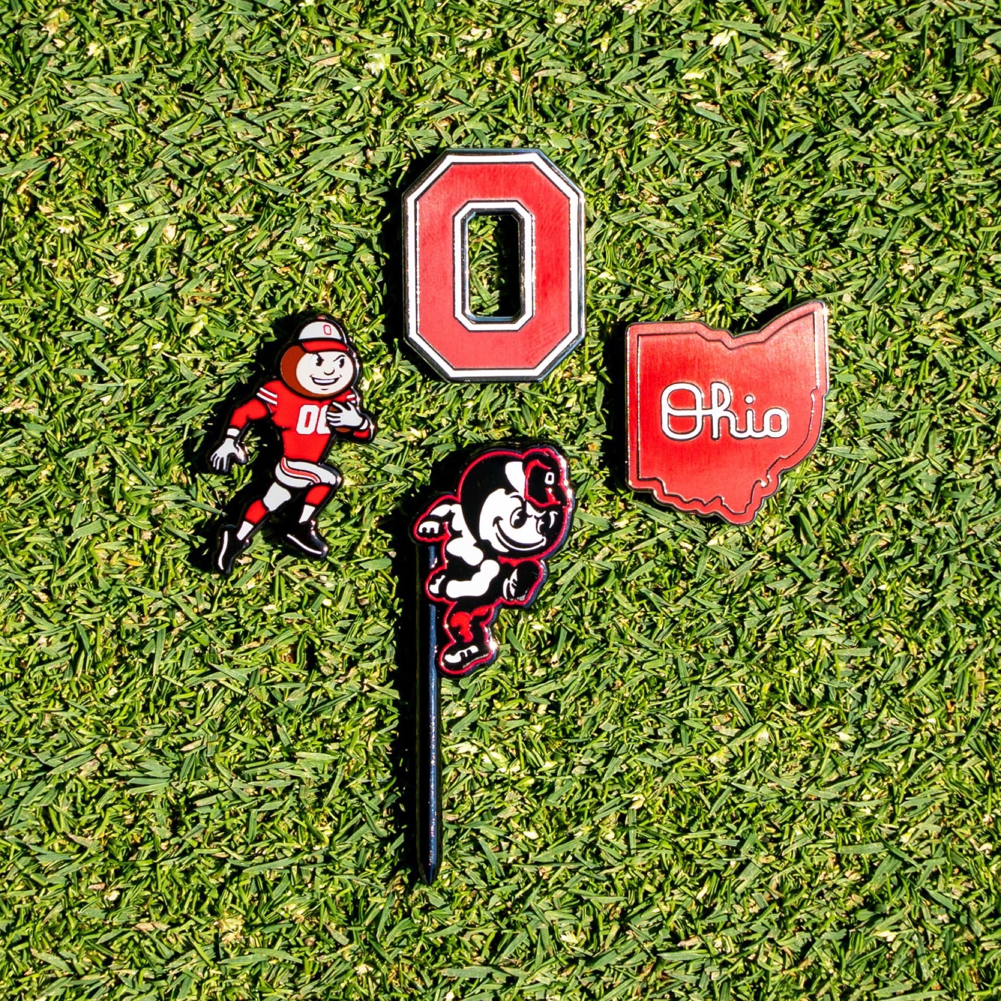 Caddy Collective Culture Ohio State Ball Markers and Divot Tool