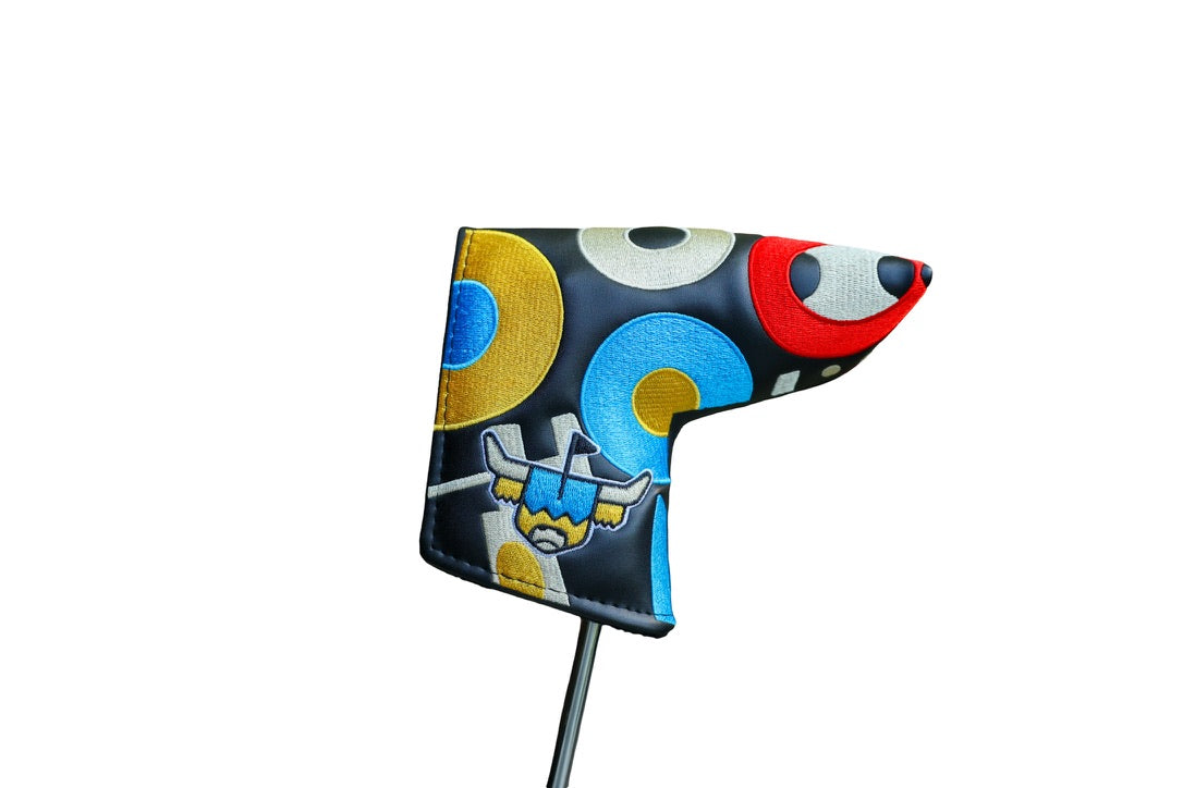 side facing of blade headcover for putter on putter