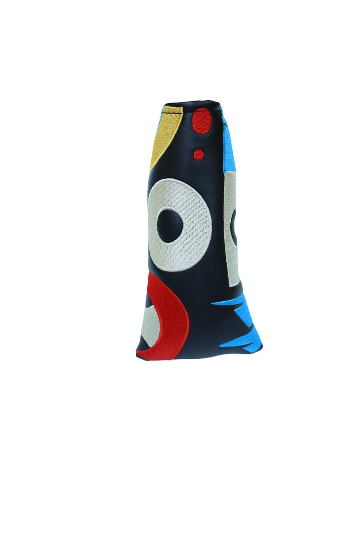 Top down facing of blade headcover for putter 