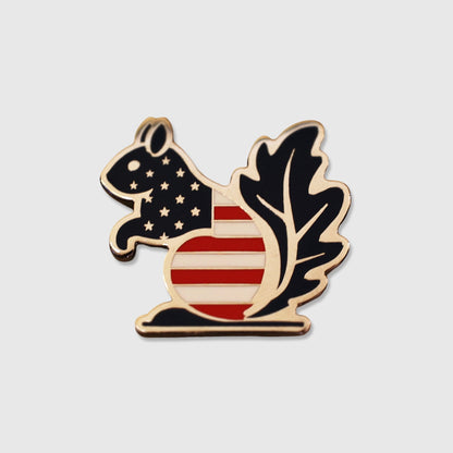 Patriot ball marker featuring American flag squirrel and oak leaf design from CCC Oakmont collection